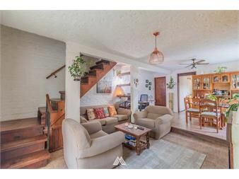 https://www.gallito.com.uy/venta-lomas-de-solymar-casa-3-dormitorios-garage-inmuebles-27265899