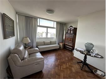 https://www.gallito.com.uy/venta-apartamento-dos-dormitorios-un-baño-garaje-amplio-la-inmuebles-27662283