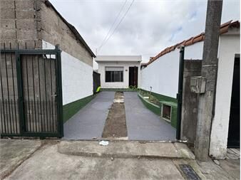 https://www.gallito.com.uy/casa-con-cochera-bauza-esquina-inclusa-inmuebles-27666533
