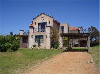 https://www.gallito.com.uy/casa-en-tio-tom-ph-muy-buena-casa-en-esquina-inmuebles-27666575