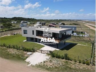 https://www.gallito.com.uy/casa-en-punta-negra-la-proa-ref-ca201156-inmuebles-23002849