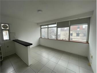 https://www.gallito.com.uy/alquiler-apartamento-1-dormitorio-en-tres-cruces-inmuebles-27666923