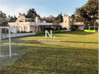 https://www.gallito.com.uy/en-venta-y-alquiler-temporal-casa-de-4-pinares-inmuebles-25035785