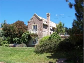 https://www.gallito.com.uy/casa-en-la-barra-con-piscina-climatizada-inmuebles-21178404