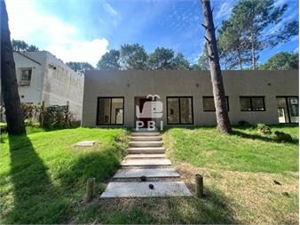 https://www.gallito.com.uy/casa-en-venta-en-club-del-lago-punta-ballena-inmuebles-27662542