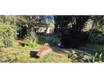 https://www.gallito.com.uy/casa-2-dormitorios-sobre-calle-principal-en-las-a-inmuebles-27662794