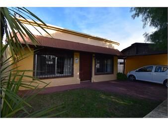 https://www.gallito.com.uy/casa-con-apartamento-y-piscina-en-venta-en-colonia-inmuebles-27670400