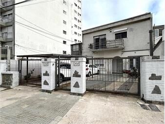 https://web5.gallito.com.uy/casa-de-altosphbuceo-impecable-inmuebles-27674332