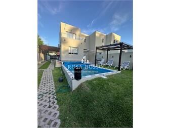 https://www.gallito.com.uy/casa-en-punta-del-este-pinares-inmuebles-27674637