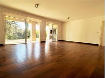 https://www.gallito.com.uy/alquiler-apartamento-2-dormitorios-jardin-y-parrillero-en-inmuebles-27662942