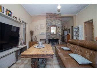 https://www.gallito.com.uy/venta-casa-3-dormitorios-el-pinar-norte-barbacoa-inmuebles-27674671