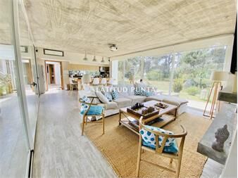 https://www.gallito.com.uy/casa-de-3-dormitorios-en-pinar-del-faro-josã©-inmuebles-22650606