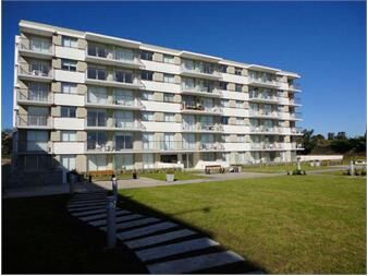 https://www.gallito.com.uy/departamento-con-cochera-en-colonia-bolivia-1042-inmuebles-27156105