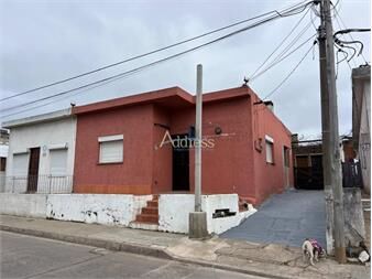 https://www.gallito.com.uy/casa-en-alquiler-en-el-centro-de-maldonado-dos-inmuebles-27576398