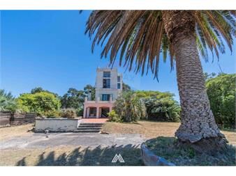 https://www.gallito.com.uy/venta-casa-el-castillo-amarillo-en-marindia-inmuebles-27687583