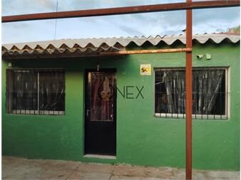 https://www.gallito.com.uy/casa-con-apartamento-al-fondo-en-la-paz-inmuebles-27662976