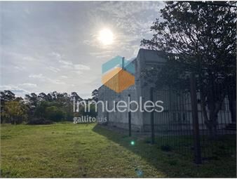 https://www.gallito.com.uy/terreno-con-casa-con-salida-a-dos-calles-camino-maldonado-y-inmuebles-26228603