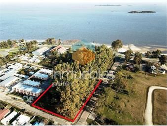 https://www.gallito.com.uy/terreno-ideal-para-desarrollo-frente-a-la-nueva-zona-franc-inmuebles-27155932