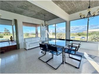 https://www.gallito.com.uy/excelente-casa-en-la-juanita-primera-lã­nea-del-mar-en-aq-inmuebles-24987748