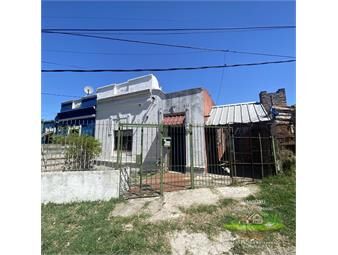 https://www.gallito.com.uy/venta-casa-2-dormitorios-paso-molino-montevideo-f-inmuebles-27235074