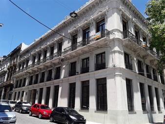 https://www.gallito.com.uy/alquiler-oficina-con-90-m2-en-ciudad-vieja-misiones-y-25-inmuebles-27750616