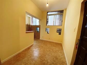 https://web5.gallito.com.uy/venta-de-apartamento-de-un-dormitorio-en-centro-inmuebles-27662387