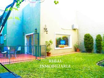 https://www.gallito.com.uy/hermosa-casa-antigua-finamente-reciclada-moderna-inmuebles-12953541