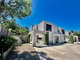 https://www.gallito.com.uy/venta-de-ph-con-3-dormitorios-en-san-nicolas-inmuebles-27657232