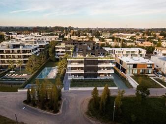 https://web5.gallito.com.uy/venta-de-apartamento-con-2-dormitorios-en-barrio-parques-e-inmuebles-27695998