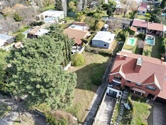 https://web5.gallito.com.uy/venta-de-terreno-con-986-mts2-en-carrasco-norte-inmuebles-27723476