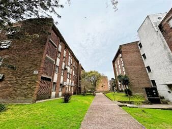https://www.gallito.com.uy/venta-de-apartamento-con-2-dormitorios-en-buceo-inmuebles-27858826
