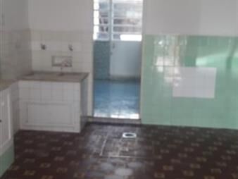 https://web5.gallito.com.uy/casa-amplia-en-maroñas-inmuebles-13570808