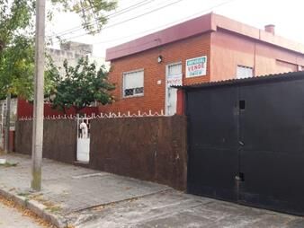 https://web5.gallito.com.uy/imperial-vende-hermosa-casa-con-gran-potencial-inmuebles-15357824