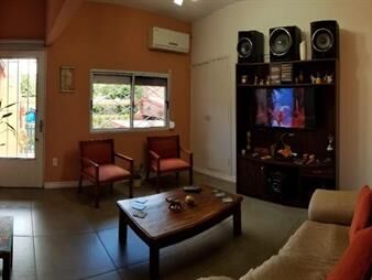 https://web5.gallito.com.uy/casa-con-fondo-verde-inmuebles-15553999