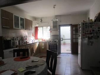 https://web5.gallito.com.uy/gran-casa-en-la-blanqueada-inmuebles-15587650