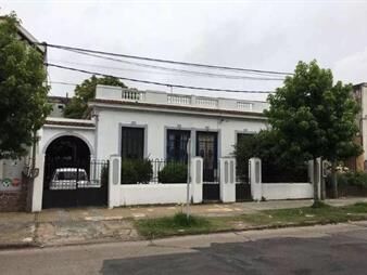 https://web5.gallito.com.uy/2-casas-con-renta-a-mts-de-av-garzon-inmuebles-17700177