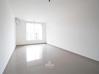 https://www.gallito.com.uy/garaje-luminoso-con-doble-orientacion-cordon-sur-inmuebles-18125269