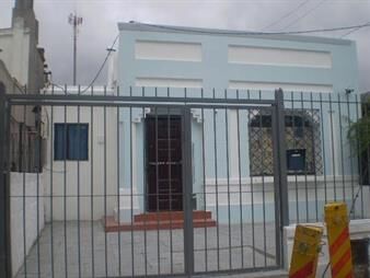 https://www.gallito.com.uy/casa-al-frente-y-4-apartamentos-inmuebles-18609882