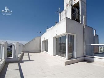 https://web5.gallito.com.uy/penthouse-de-2-plantas-amplia-terraza-al-norte-inmuebles-19932569