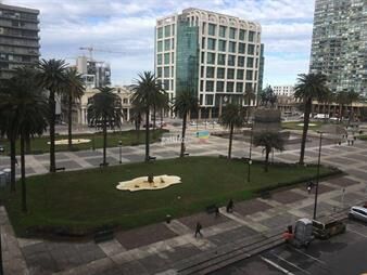 https://web5.gallito.com.uy/se-vende-oficina-en-piso-3-de-edificio-plaza-mayor-inmuebles-20482678
