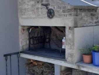 https://www.gallito.com.uy/venta-casa-de-altos-3-dormitorios-2-baños-tres-cruces-inmuebles-20557278