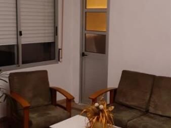 https://web5.gallito.com.uy/casa-de-altos-3-dormitorios-2-baños-terraza-tres-cruces-inmuebles-20563694