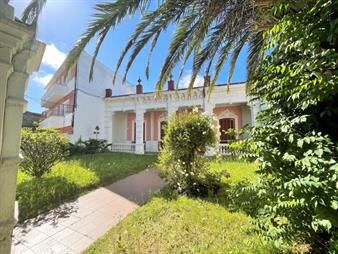 https://web5.gallito.com.uy/gran-casona-con-frente-a-dos-calles-inmuebles-20773835