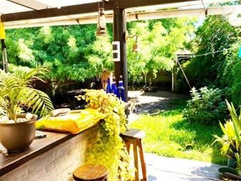 https://www.gallito.com.uy/barrio-country-¨jardines-de-carrasco¨-pintoresco-inmuebles-21335500