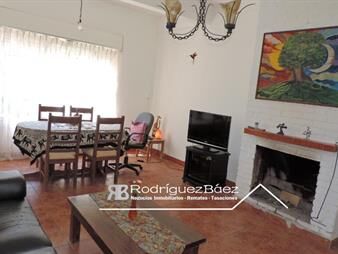 https://www.gallito.com.uy/venta-casa-3-dormitorios-2-baños-jardin-sayago-inmuebles-21491264