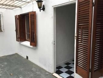 https://web5.gallito.com.uy/venta-casa-2-dormitorios-garaje-la-comercial-inmuebles-21670164