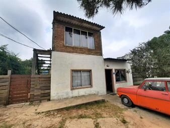 https://www.gallito.com.uy/ideal-2-familias-2-casas-mono-en-padron-unico-inmuebles-21817277