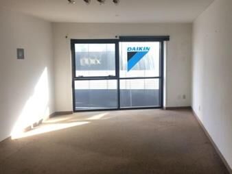 https://web5.gallito.com.uy/escritorio-en-ciudad-vieja-en-venta-inmuebles-22185171