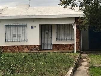 https://www.gallito.com.uy/casa-con-amplio-terreno-inmuebles-22304489