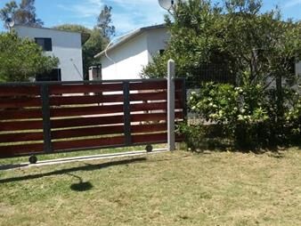 https://www.gallito.com.uy/venta-de-2-casas-en-balneario-san-luis-costa-oro-canelones-inmuebles-20880245